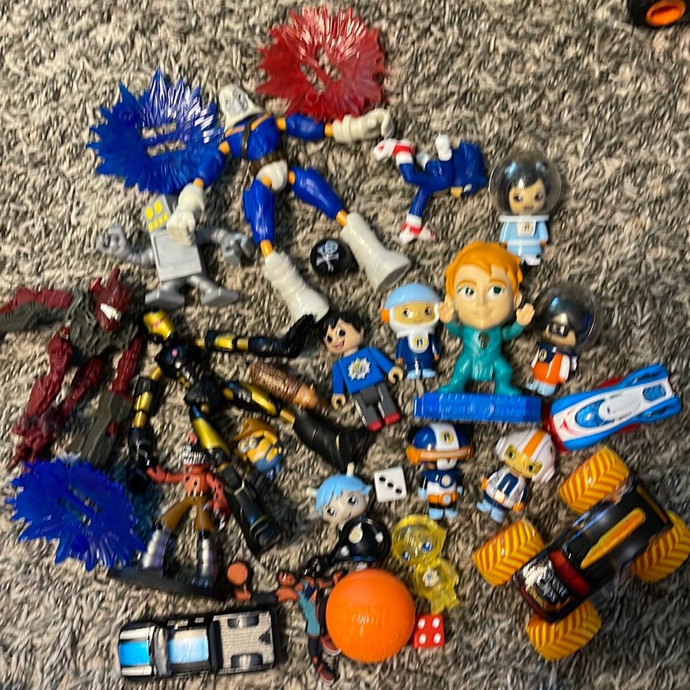 Boys toys and action figures bundle!